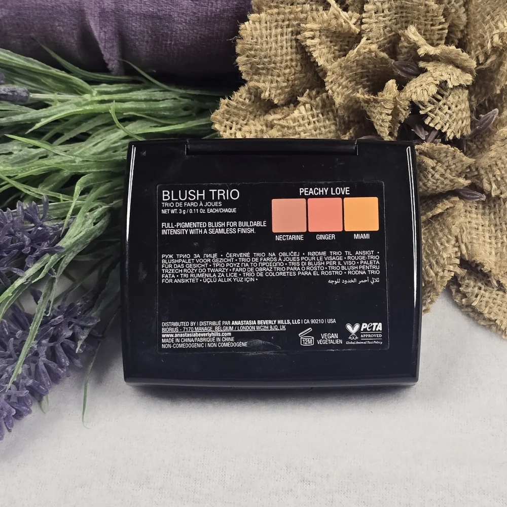 Anastasia Beverly Hills Three‎ Blush Trio Peachy Love